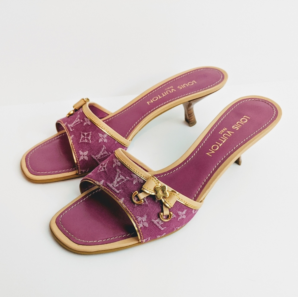 💯% Authentic Louis Vuitton Monogram Kitten Heels